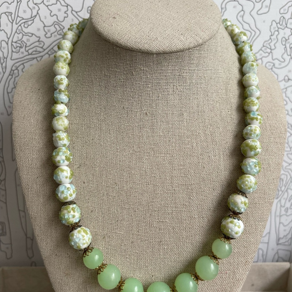 VTG Mid Century Lampwork Glass and Lucite Beaded Necklace Light Green